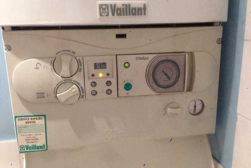 F 28 vaillant deals